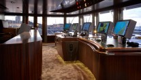Luxury motor yacht Musashi - Wheelhouse